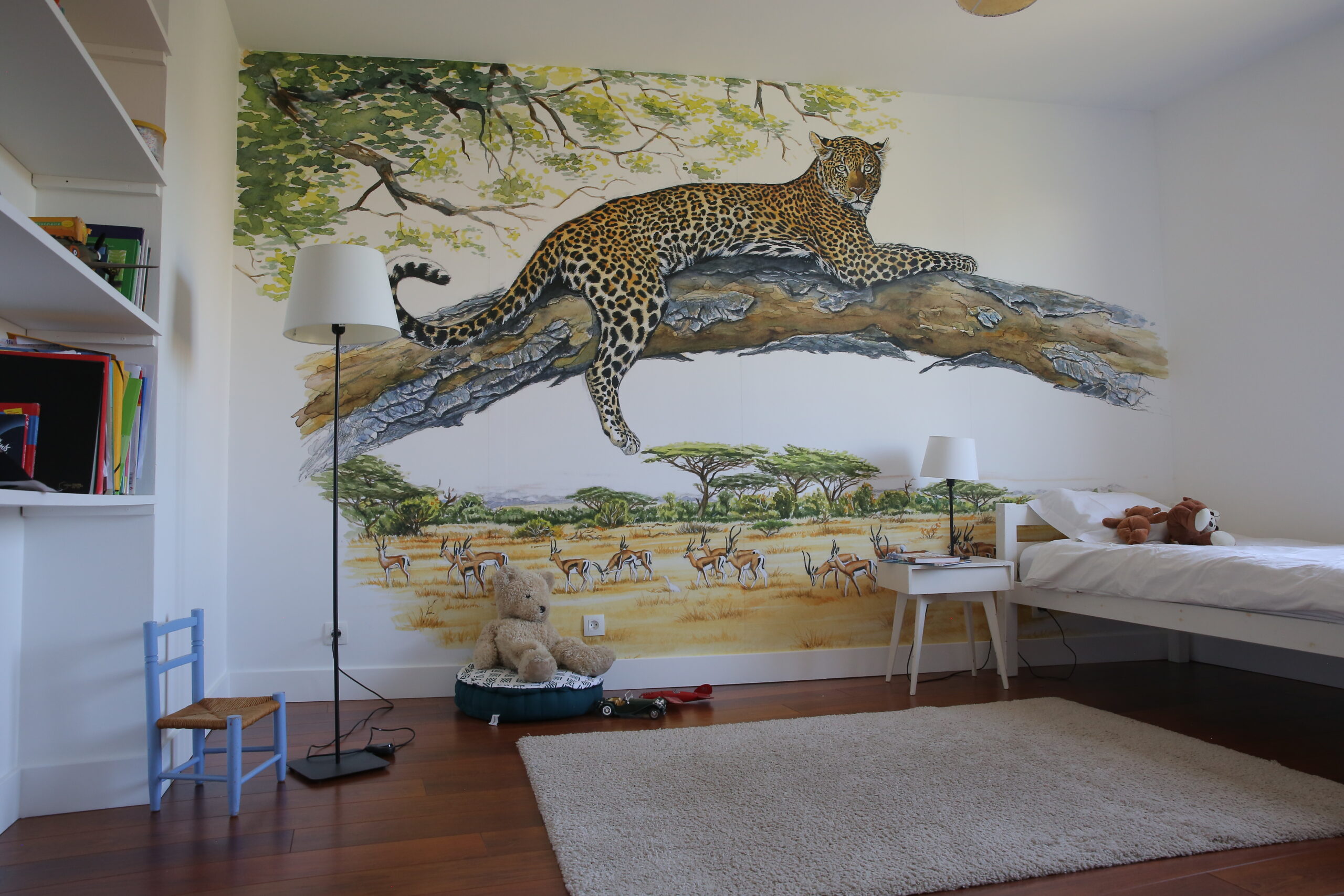 chambre-enfant-papier-peint-leopard-dessin-aquarelle-afrique-nature